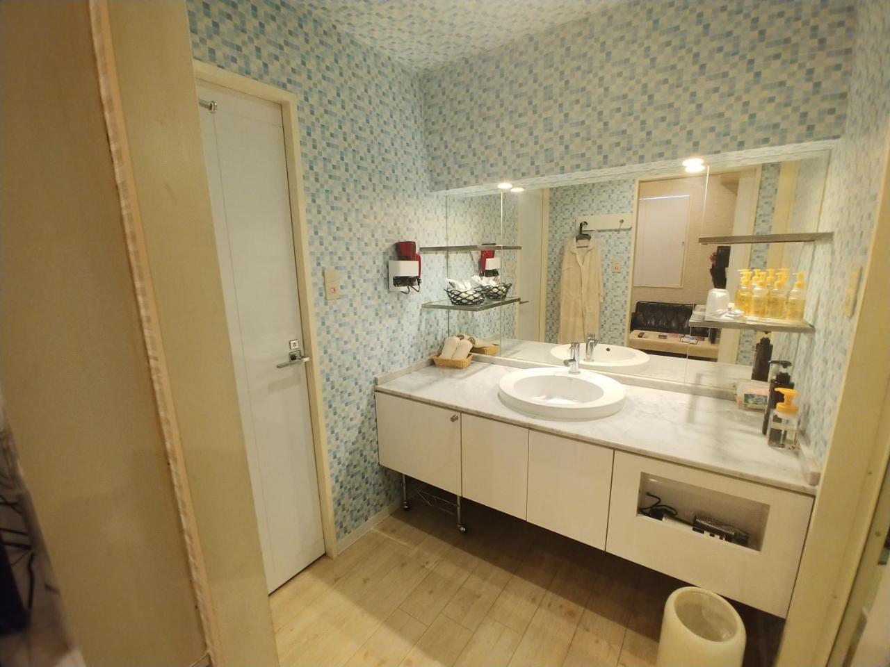 Hotel Allure (Adults Only) Нагоя Экстерьер фото